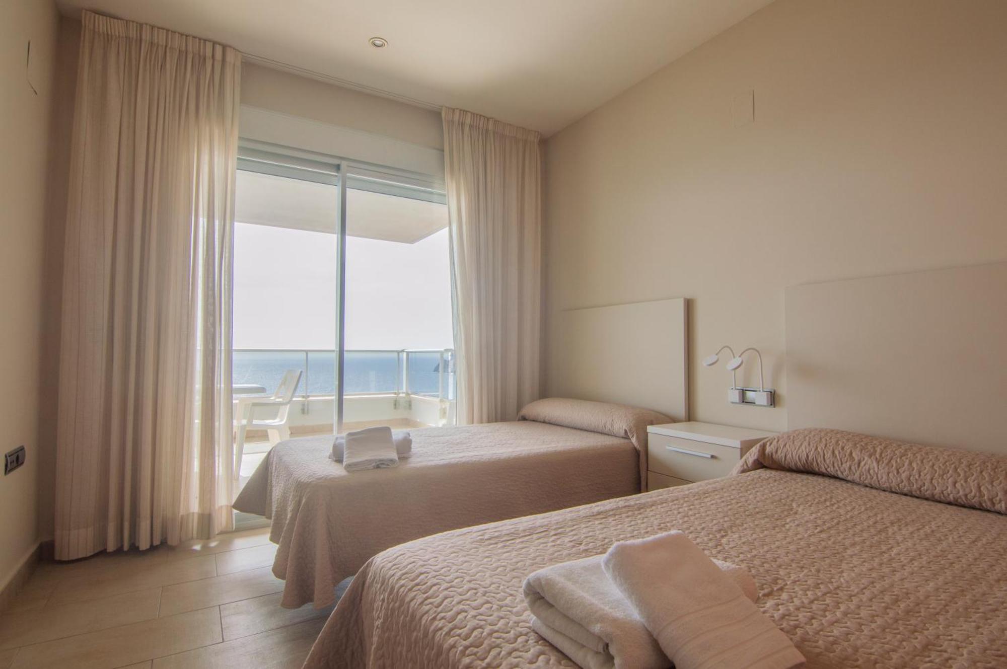 Entremares - Grupo Antonio Perles * Calpe